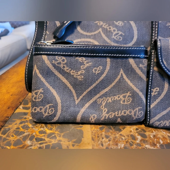 Dooney & Bourke 5 pieces - Picture 14 of 16